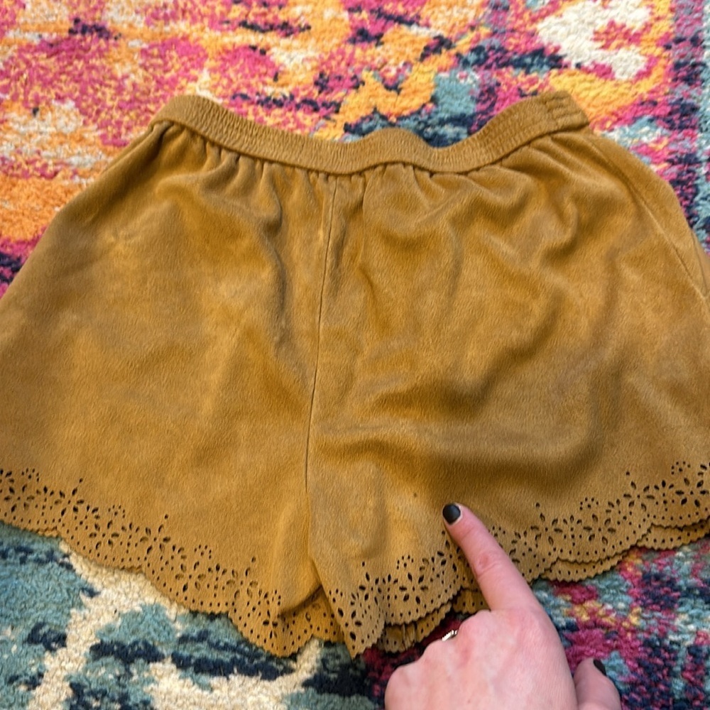 Zara Shorts - Picture 4 of 6